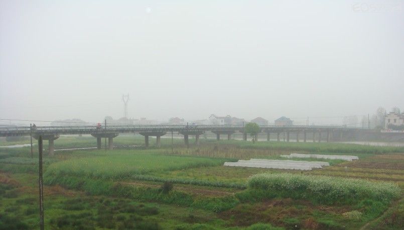 牌头新长潭大桥开始建造.