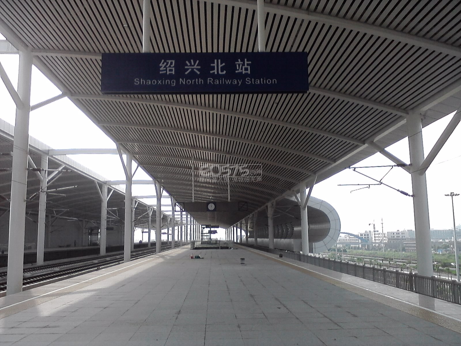 杭甬客运专线绍兴北站 (图片,视频)