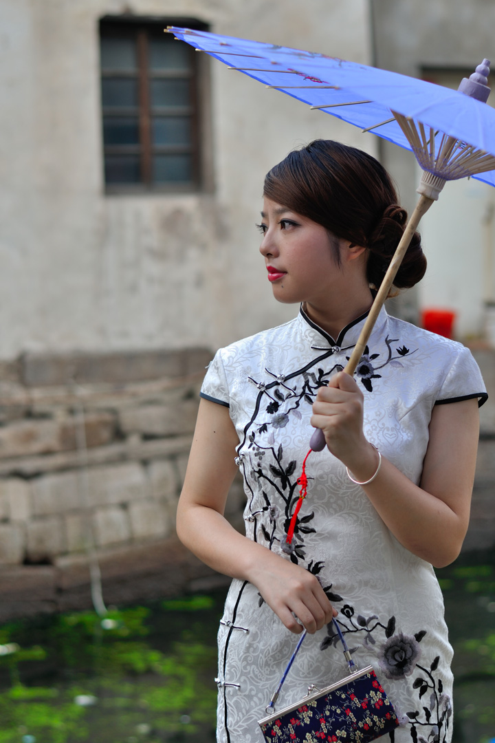 斗门老街的美女