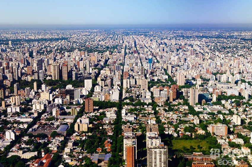 布宜诺斯艾利斯,阿根廷最大城市,首都和政治,经济,文化中心,素有"南美
