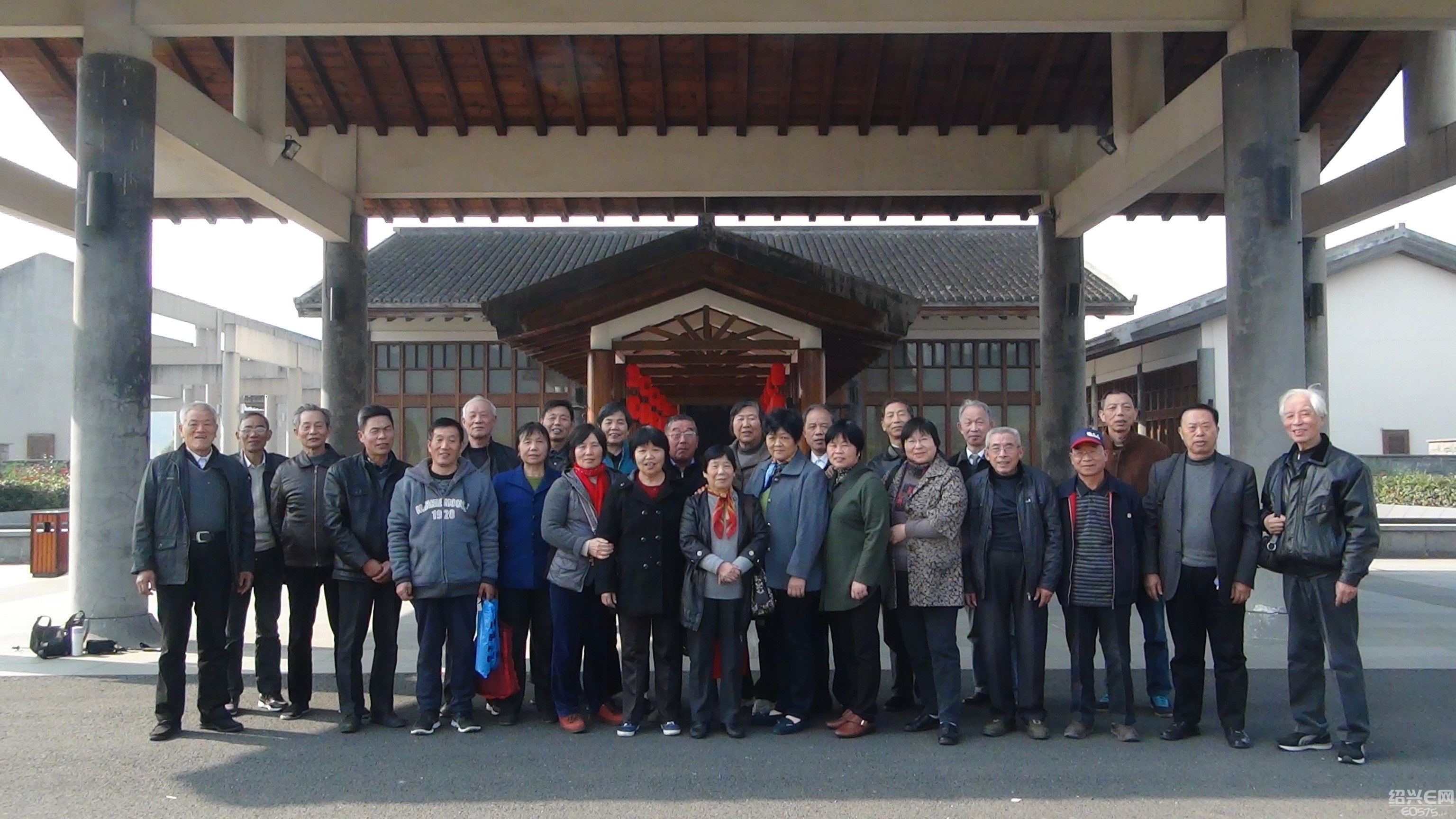 杨汛桥退休教师游绍兴会稽山高尔夫球场记