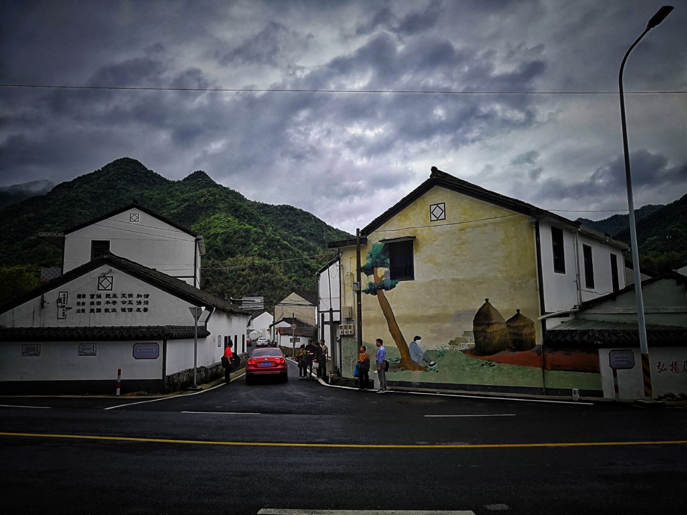 2019.4.22平水镇宋家店村:墙面也是一个风景