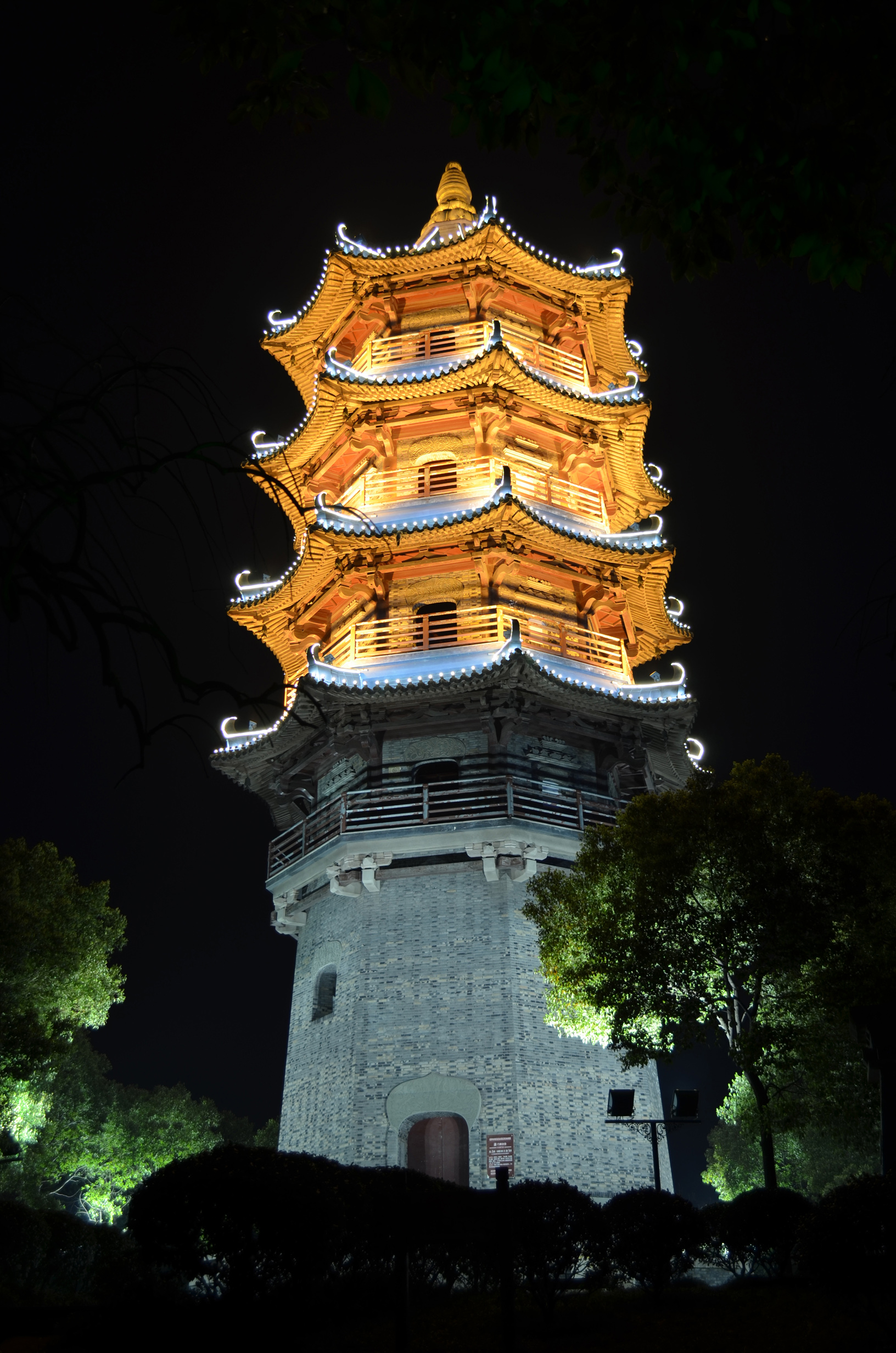 文笔塔夜景