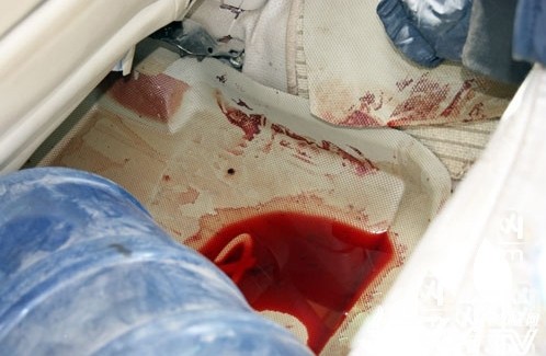 进城的车后备箱惊现一滩血,绍兴男子一见持枪特警撒腿就跑