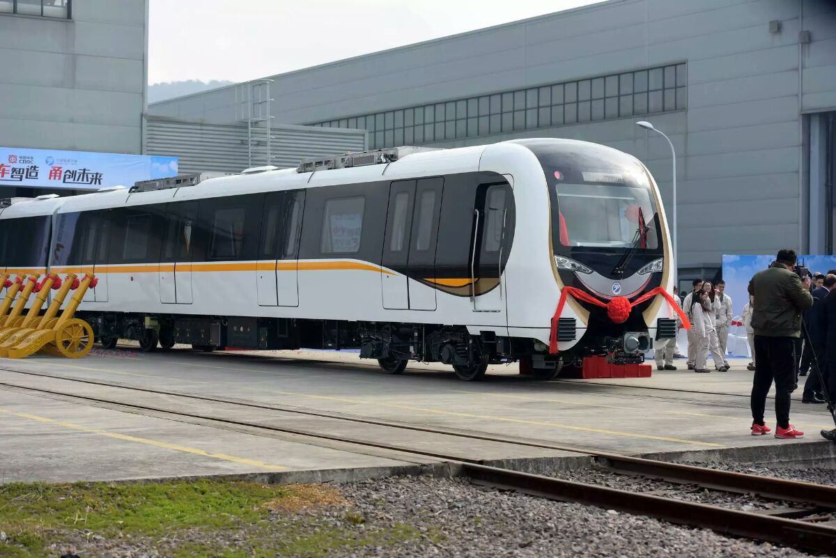 宁波地铁三号线新车下线