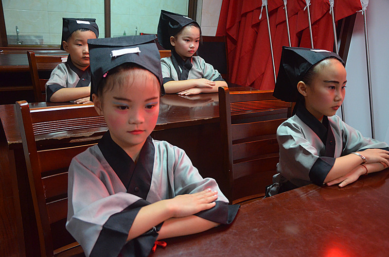 福全街道胜利村展开儿童启蒙礼2019.8.31