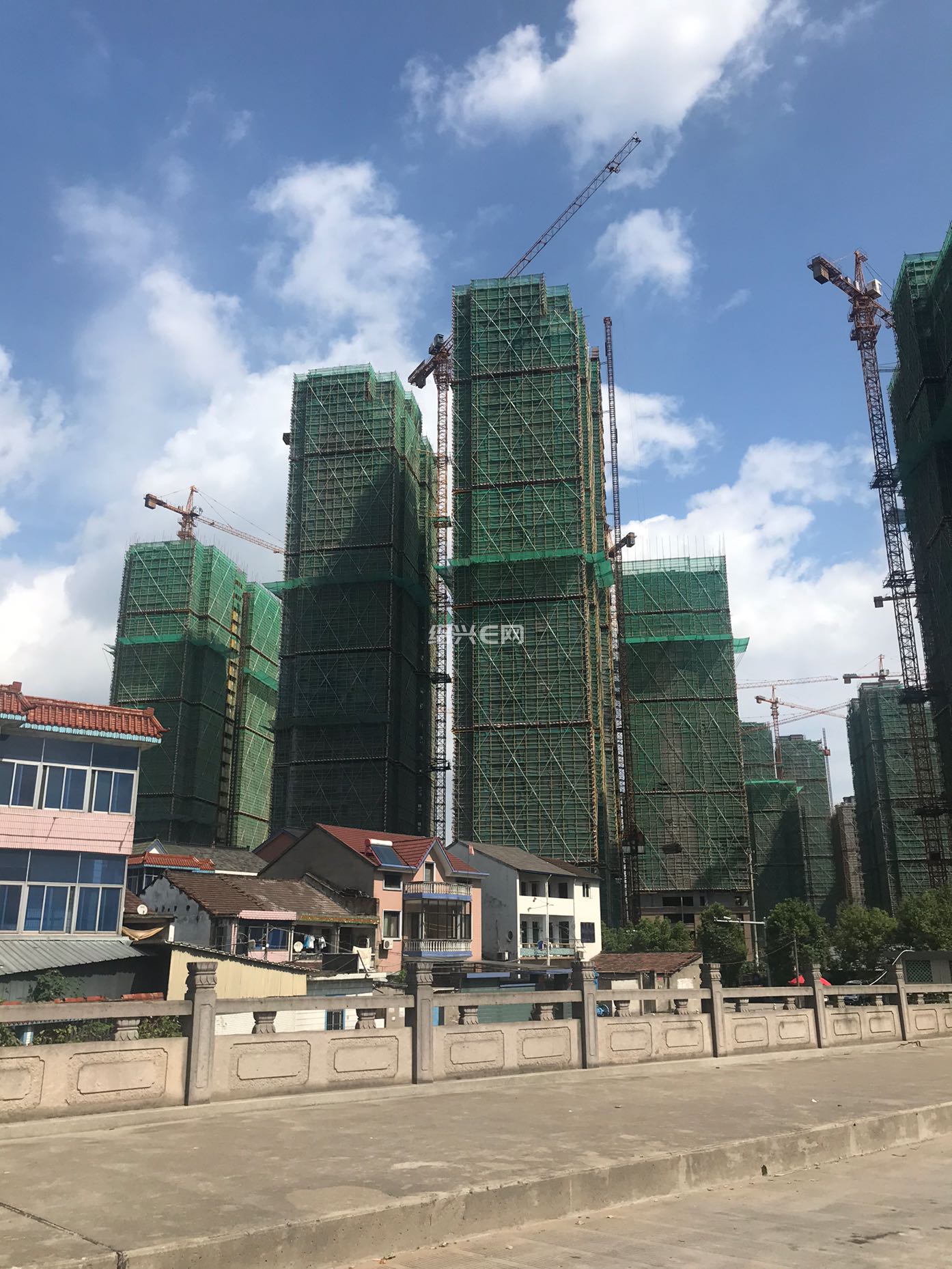 大越府预售许可证公示 附价格备案登记表