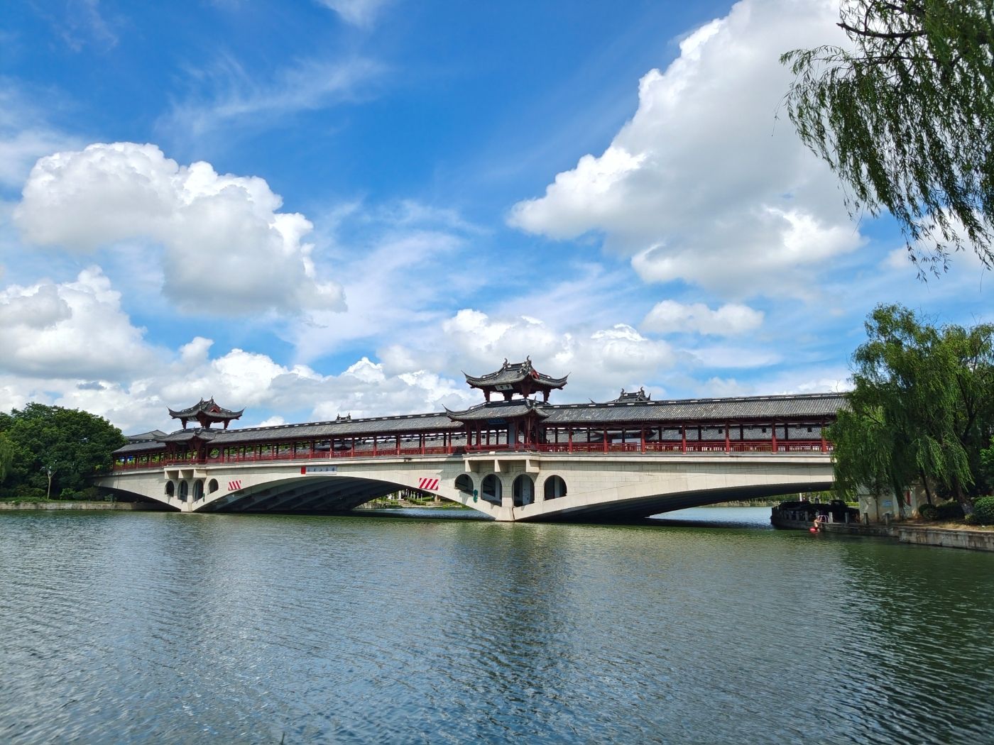 图说绍兴 蓝天白云下的廊桥2021.8.24