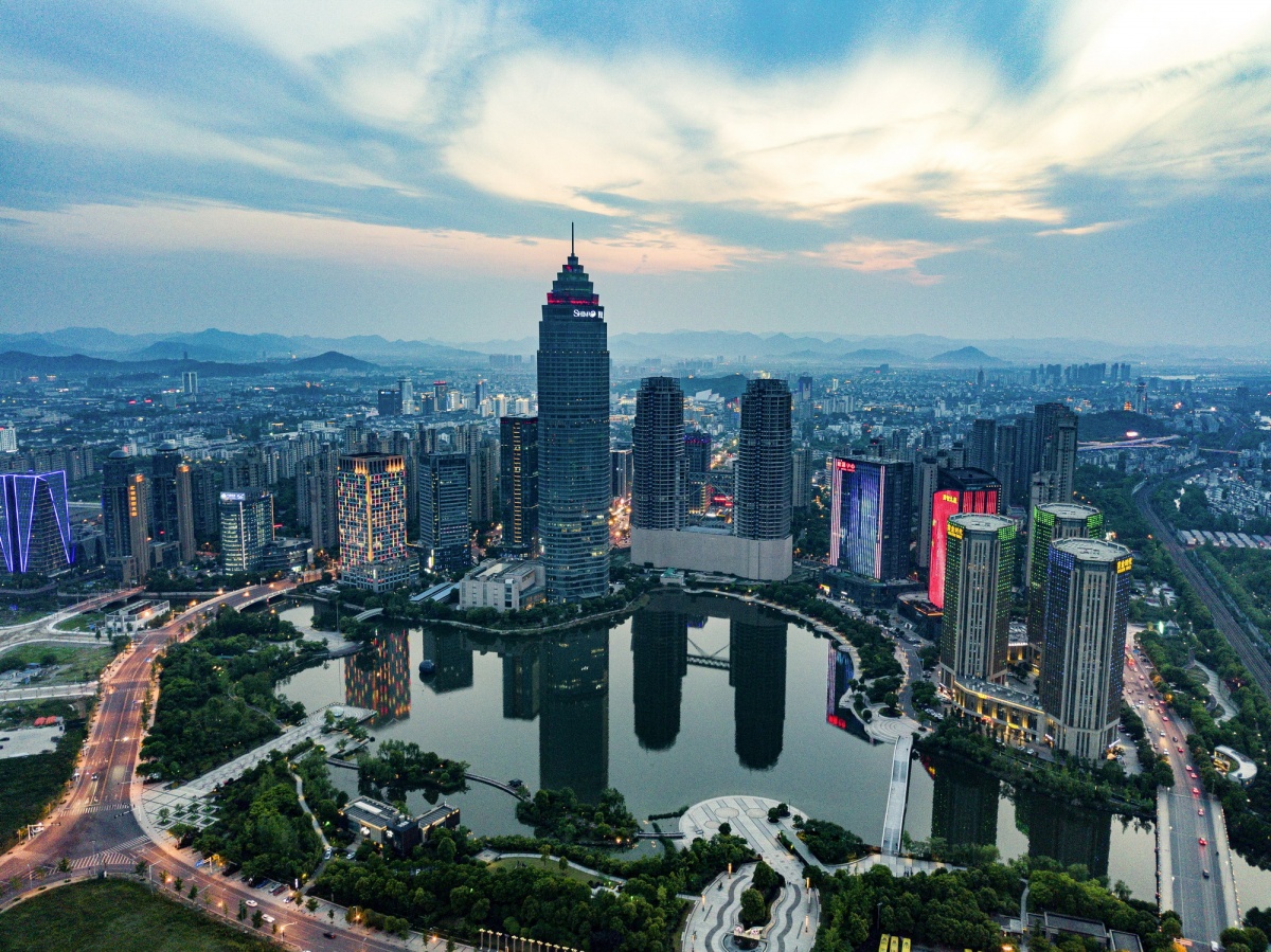 图说绍兴 航拍梅龙湖夕阳2020.5.